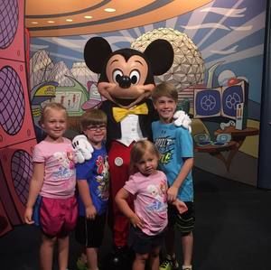 Meet your Posher, Robin